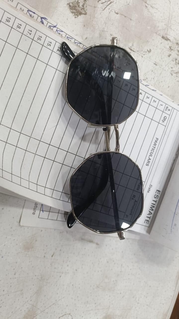 Shah Rukh Khan Round Black Sunglass